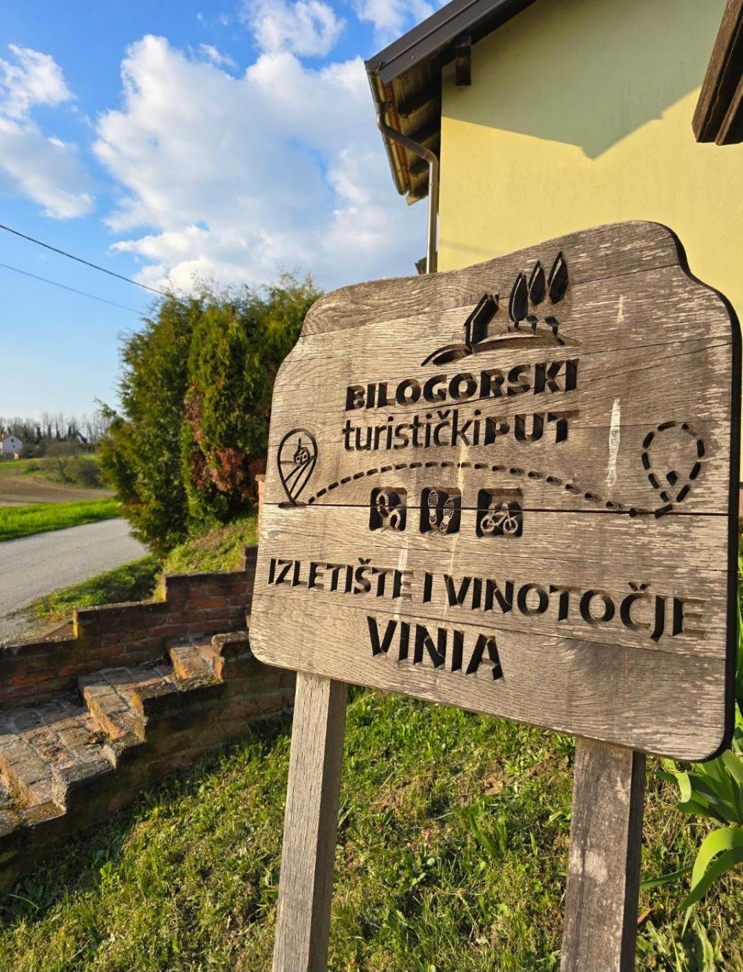 & Vinia Bjelovar